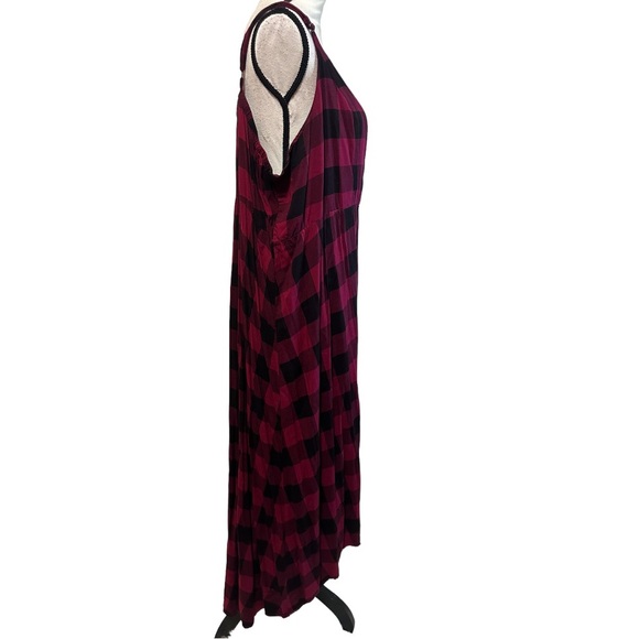 Torrid Burgundy Blaek Gingham Plaid Challis High Low Maxi Dress Sz 4 - Picture 6 of 16